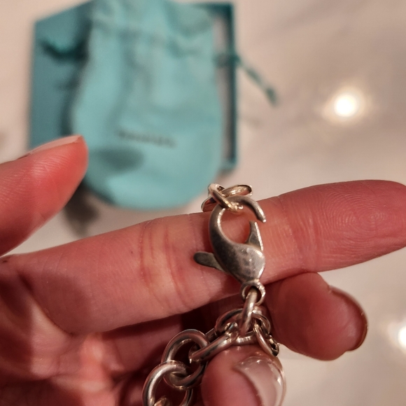 Return to Tiffany Circle Charm Bracelet - Picture 3 of 5